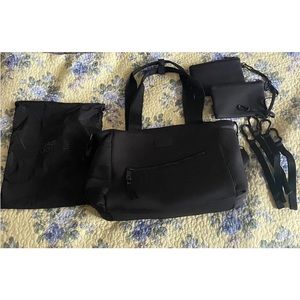 Dagne Dover Wade Carryall Baby Large Bag Diaper Tote Onyx/Black Accessories